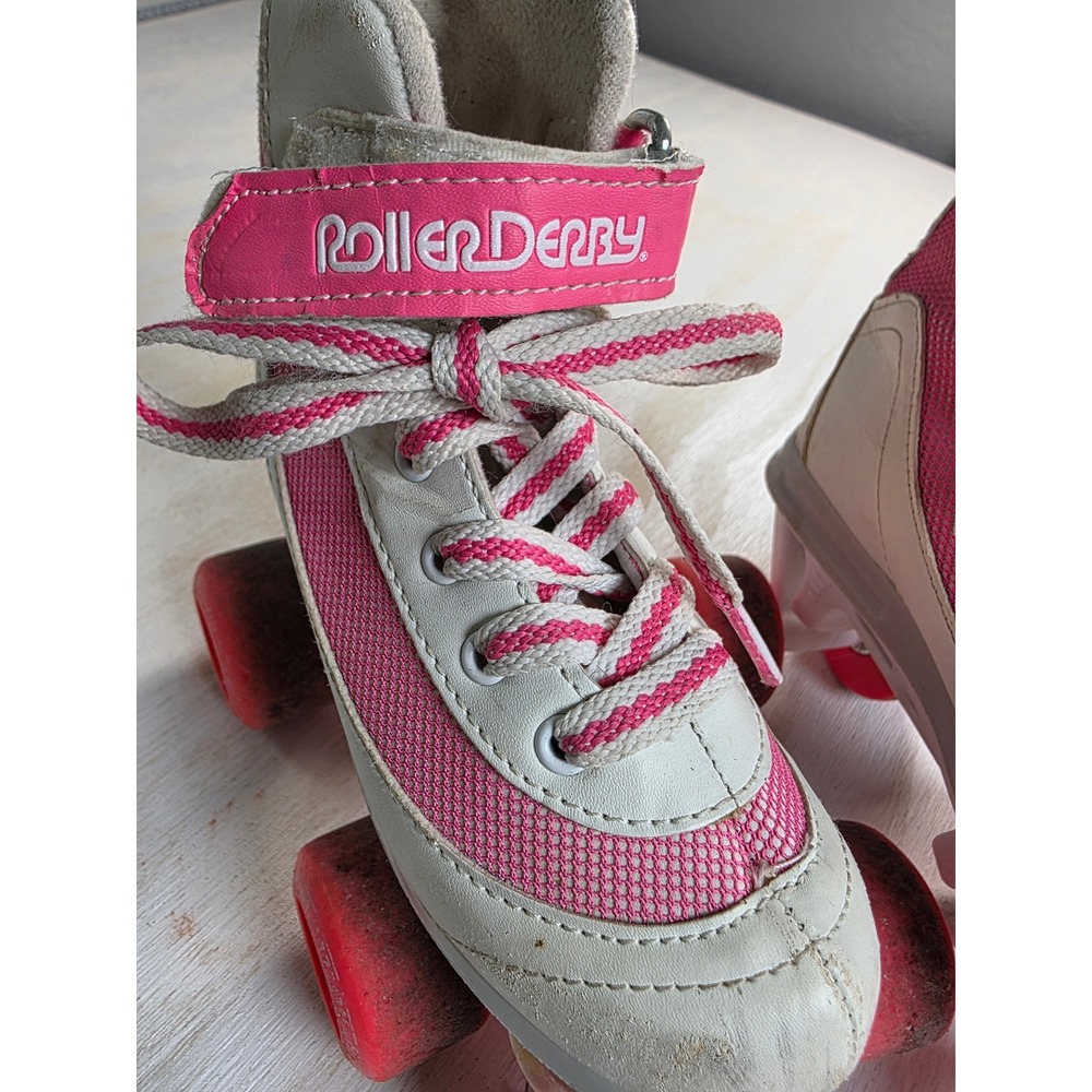 Roller Derby Girls Quad Skates White Pink Size J13 5070-8464 Y2K Boho Skates
